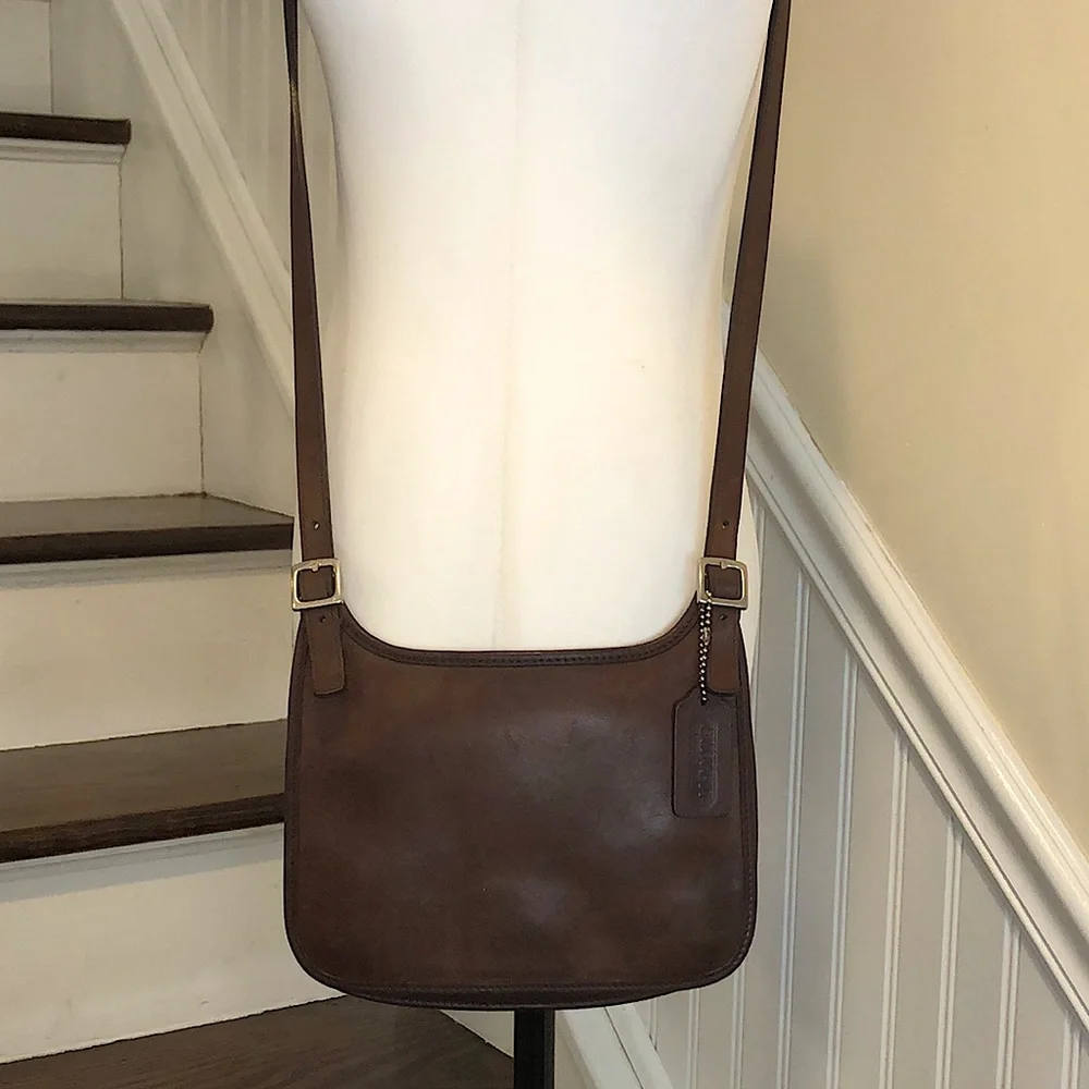 Vintage COACH Mahogany Leather Swingaway Crossbody Bag Silver Hardware 9142